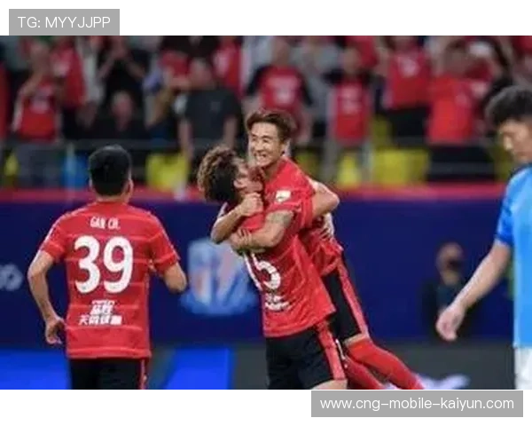 成都蓉城亚冠战术板解析：如何破解日系防守？